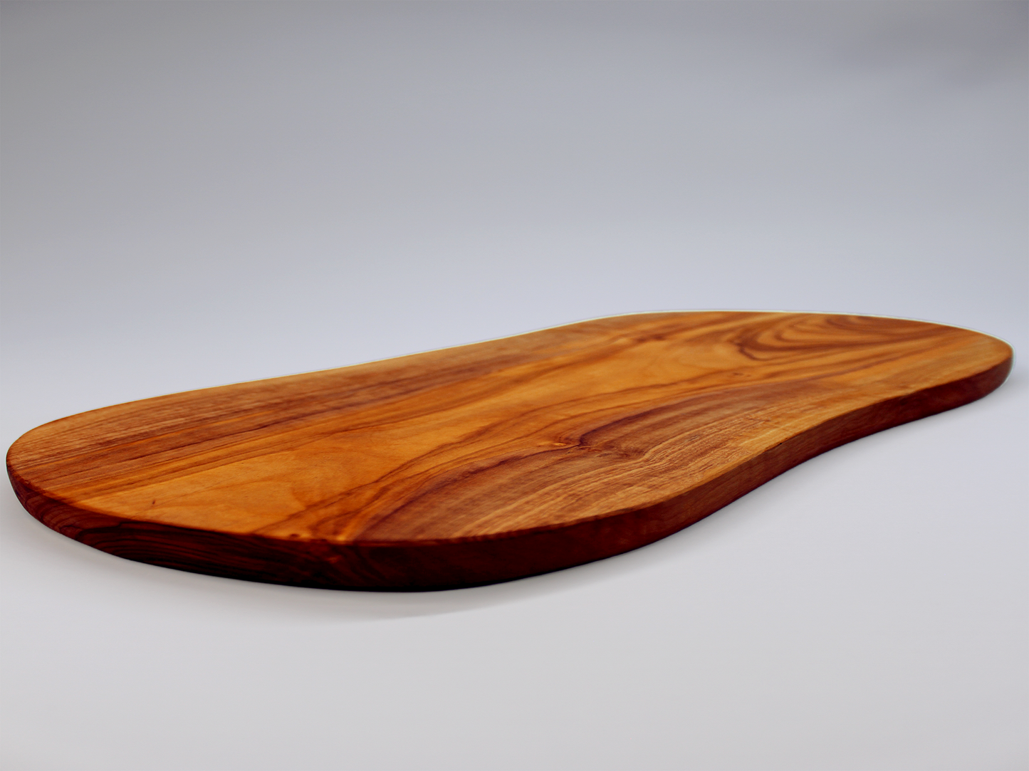 Luxury Serving Platter – Handcrafted Kitchen Board
