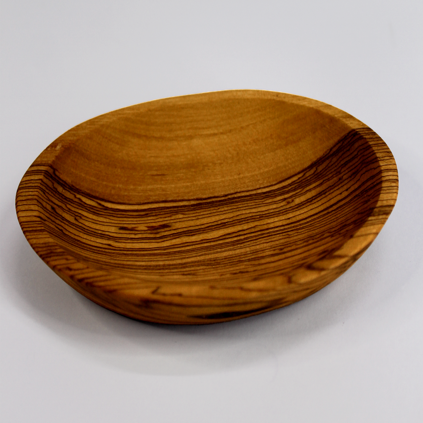 Handcrafted Wooden Oval Dish – Premium Serveware