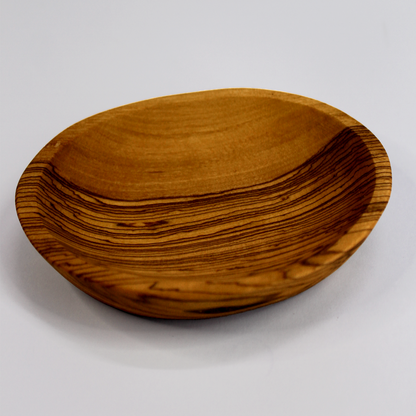 Handcrafted Wooden Oval Dish – Premium Serveware